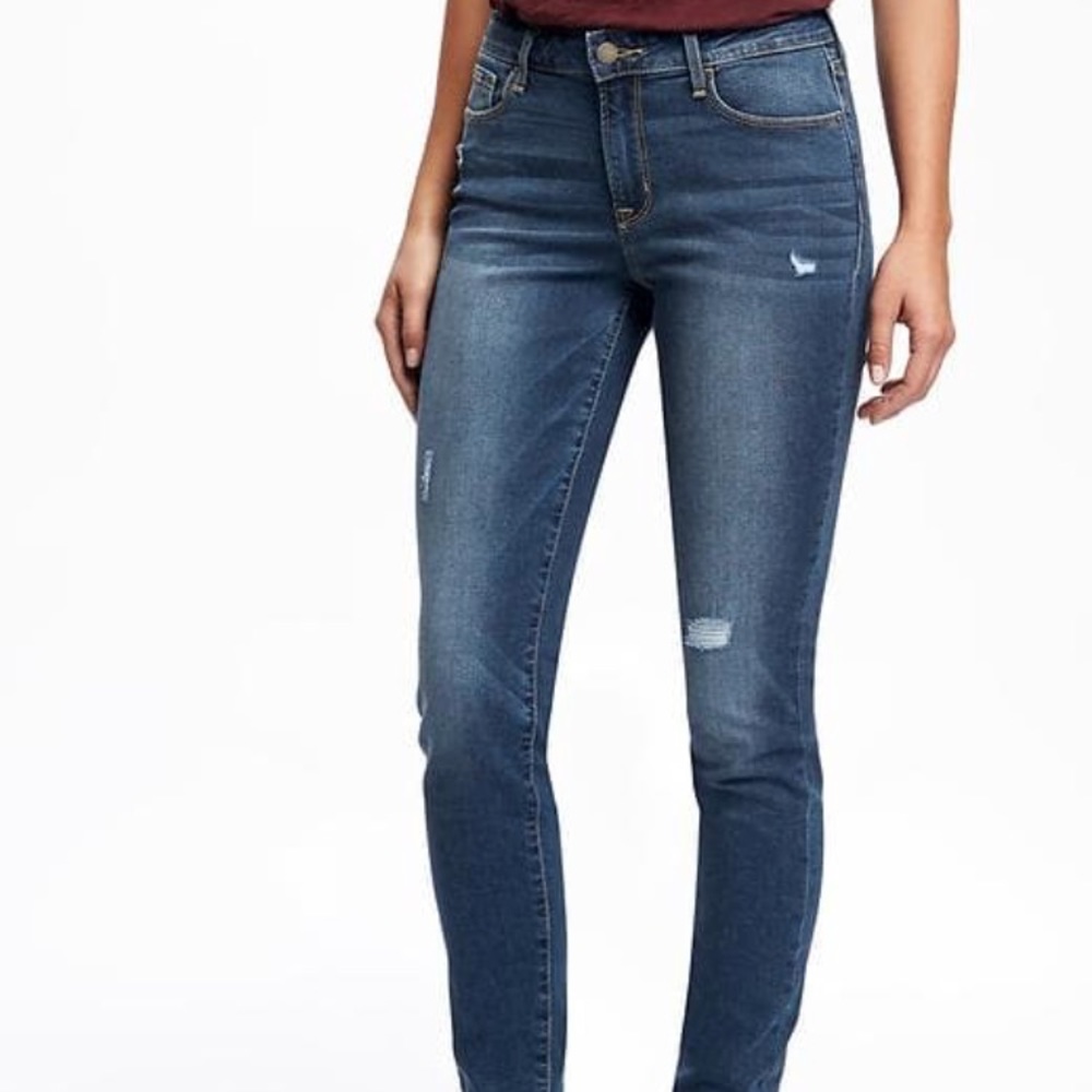 Distressed Old Navy Short Mid-Rise Rockstar Jeans